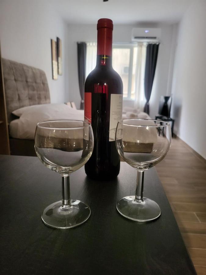 J&N Home Monastiraki 아테네 외부 사진