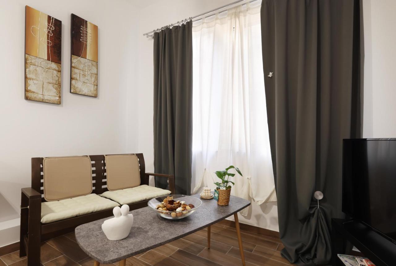 J&N Home Monastiraki 아테네 외부 사진